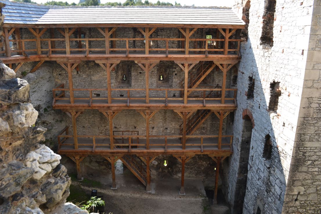 Zamek Ogrodzieniec w Podzamczu